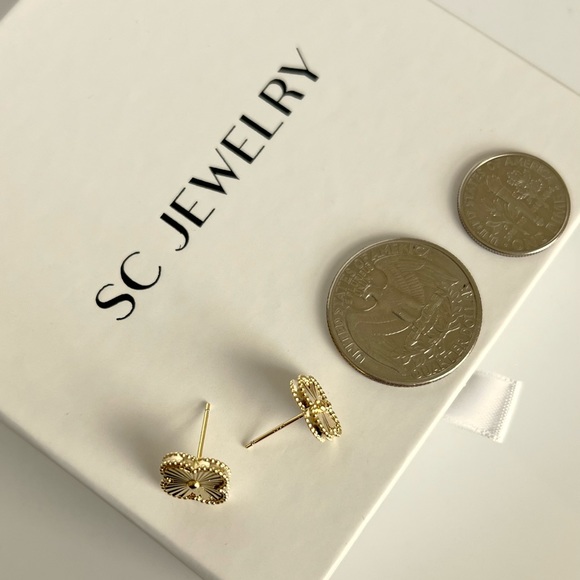 Gold Clover Stud Earrings 925 Sterling Silver 14k Gold Color - Picture 8 of 13